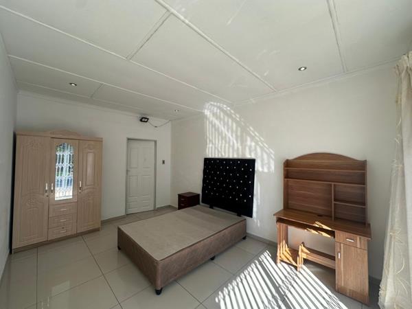 1 Bedroom House