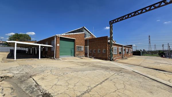 895 m² Industrial space