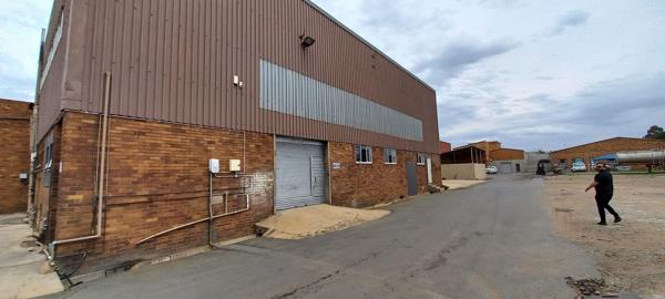 371 m² Industrial space