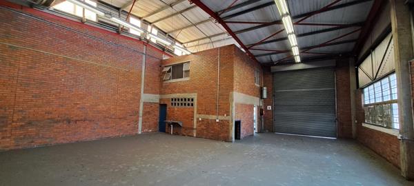 210 m² Industrial space