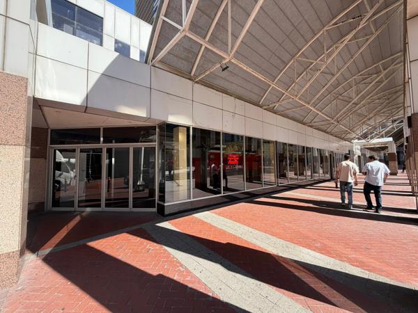 1 300 m² Retail Space