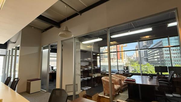 373 m² Office Space