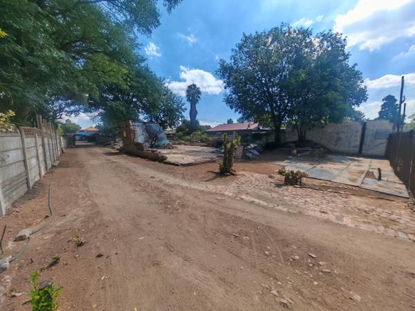 1 276 m² Land