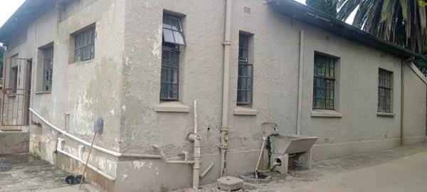 9 Bedroom House