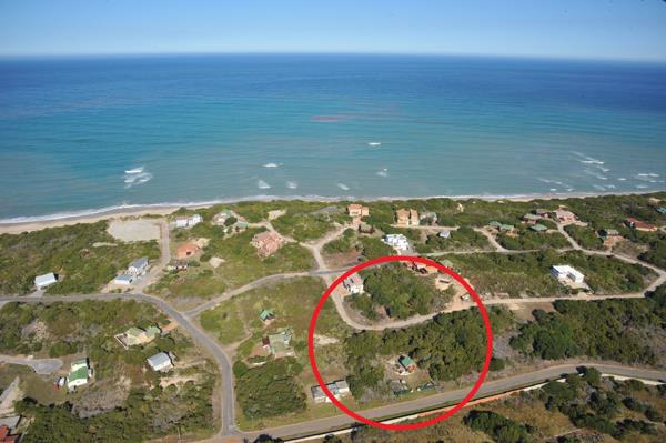 800 m² Land