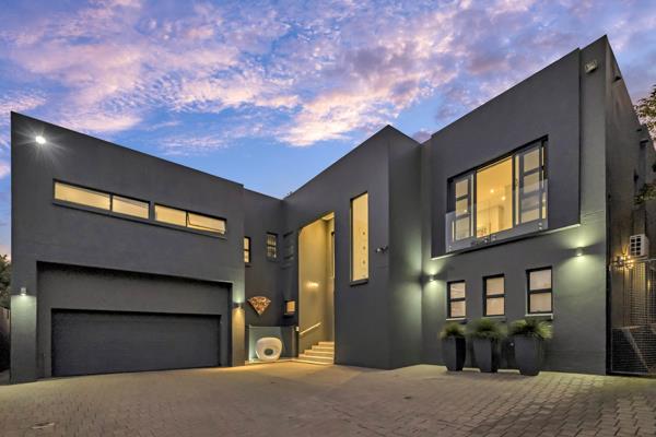 6 Bedroom House