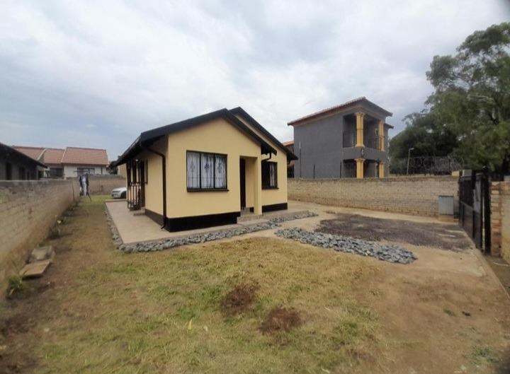 3 Bedroom House in Naturena