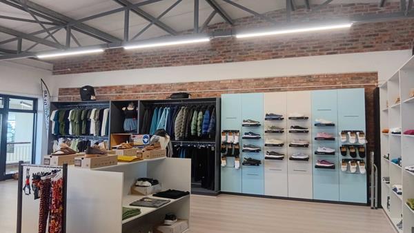 100 m² Retail Space