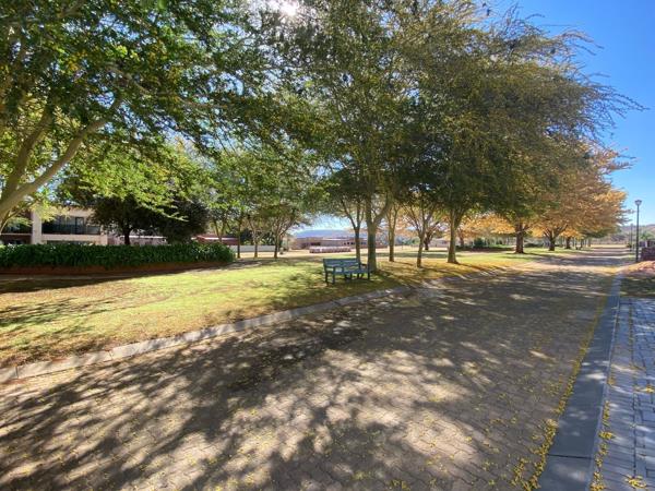 575 m² Land