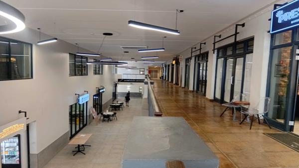 100 m² Retail Space