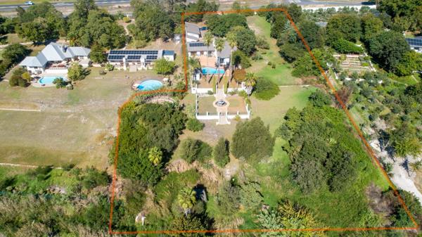 7 770 m² Smallholding