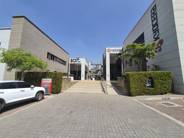 1 500 m² Commercial space