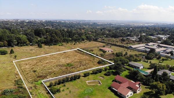 8 565 m² Land