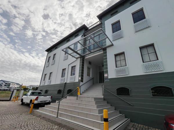 131 m² Commercial space