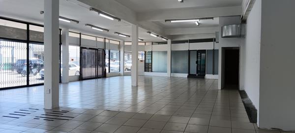 275 m² Commercial space