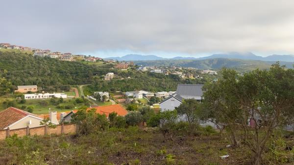 859 m² Land