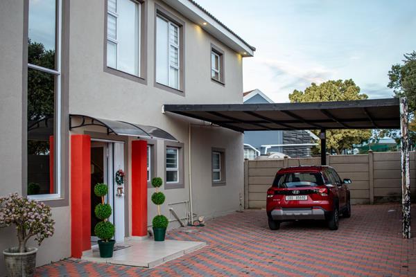 7 Bedroom House