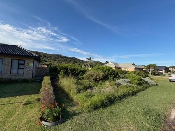 983 m² Land