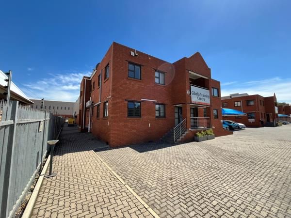 940 m² Industrial space