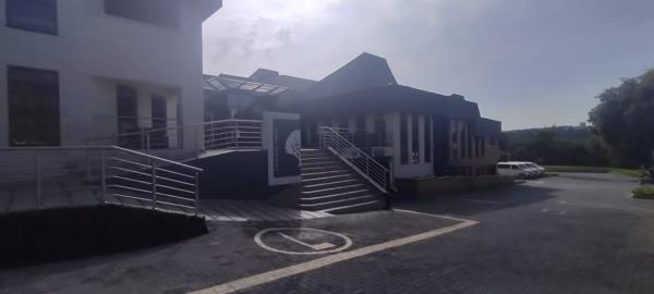 25 m² Retail Space