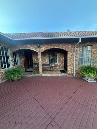 1 Bedroom Garden Cottage