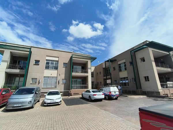 99 m² Commercial space