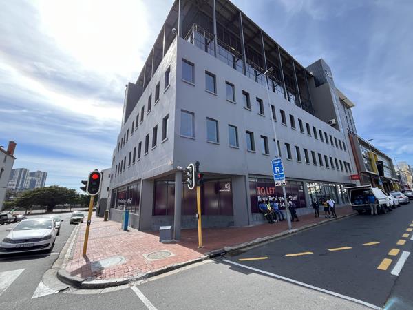 496 m² Commercial space