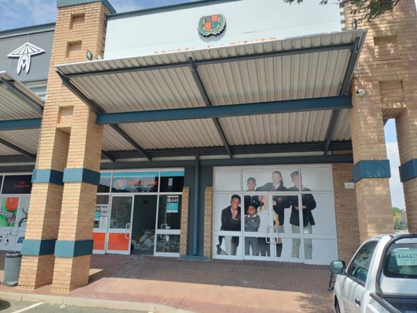 300 m² Commercial space