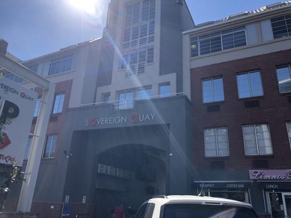 242 m² Commercial space
