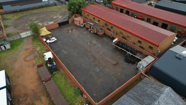 1 200 m² Industrial space