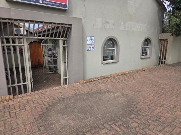 115 m² Commercial space