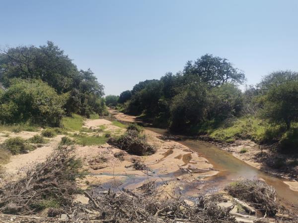 8 840 m² Land