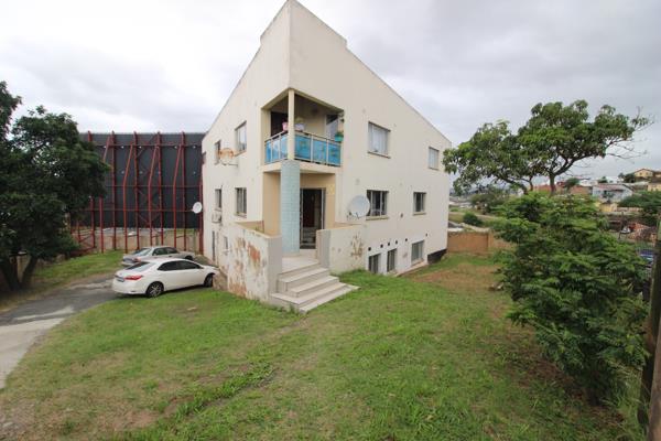 10 Bedroom House