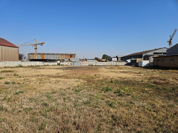 3 000 m² Land