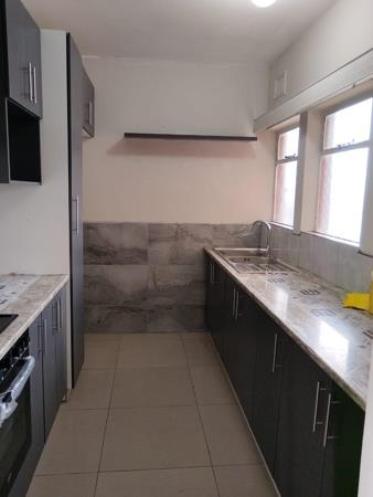 Apartment in Pineside