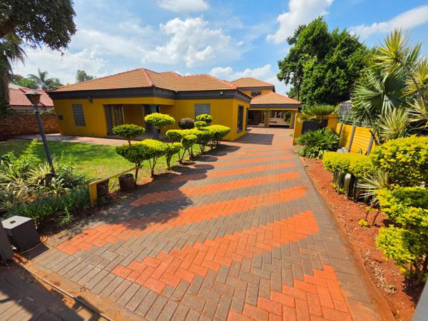 5 Bedroom House