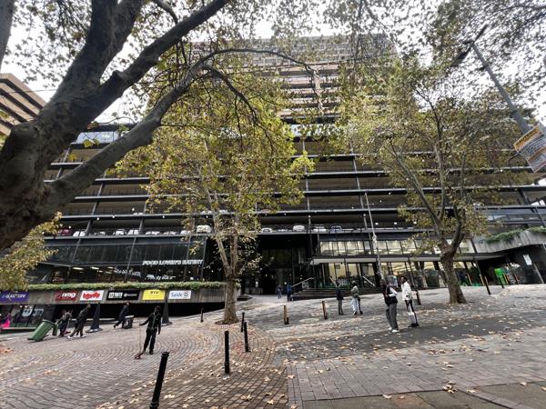 290 m² Commercial space