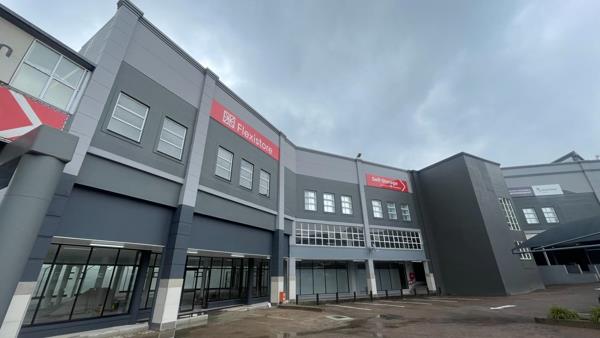 1 033 m² Retail Space