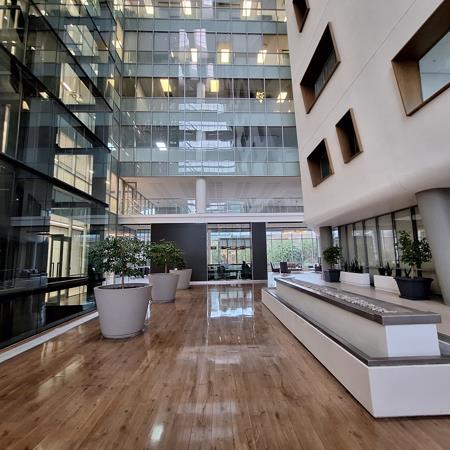 559 m² Commercial space