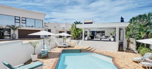 6 Bedroom House