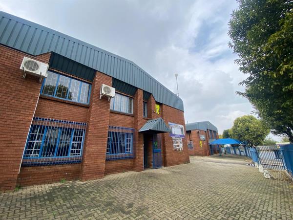 321 m² Industrial space