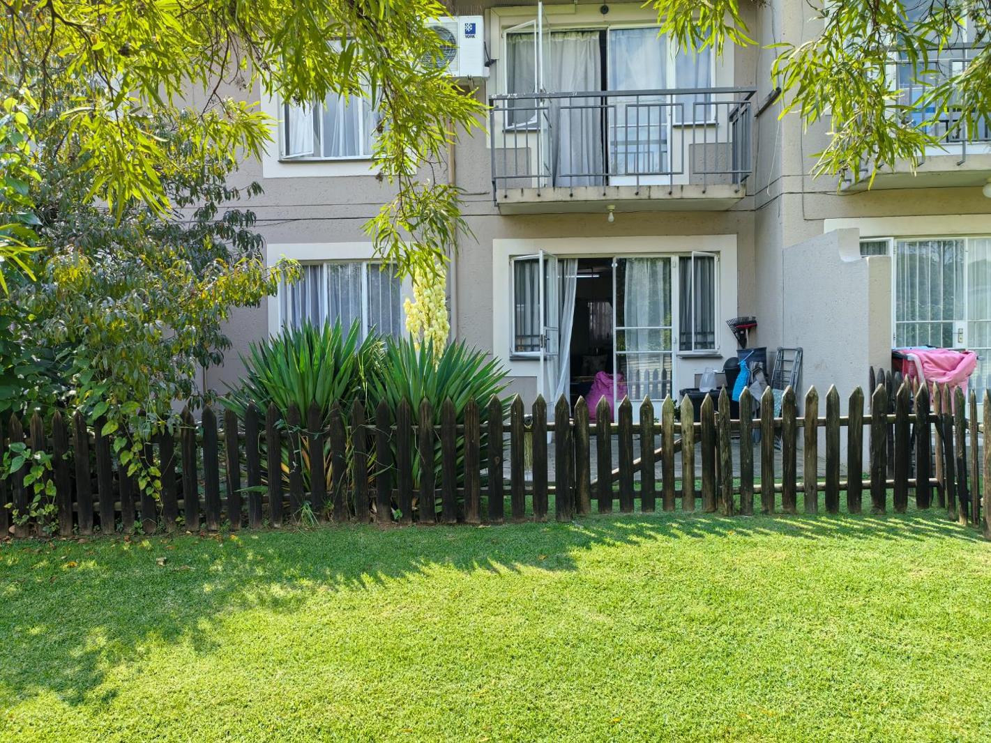 2 Bedroom Townhouse in Rembrandt Park