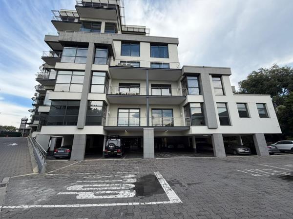 325.6 m² Commercial space