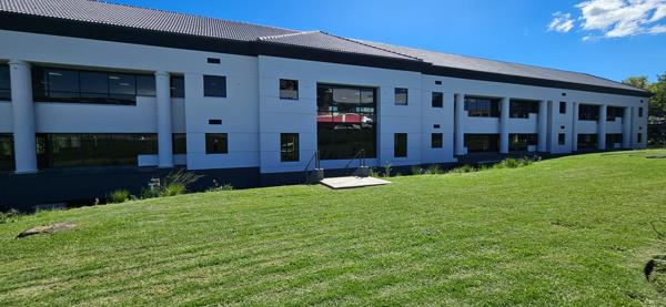 332 m² Commercial space