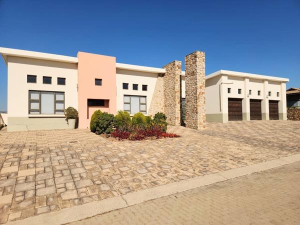 6 Bedroom House