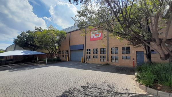 828 m² Industrial space
