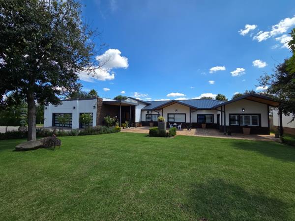 6 Bedroom House