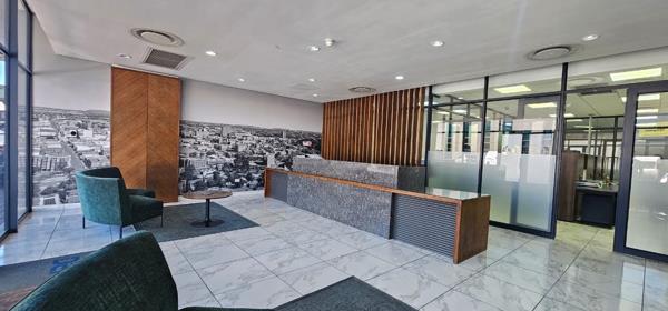 1 940 m² Office Space