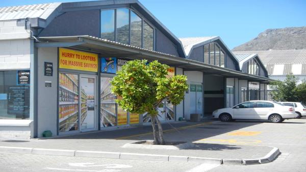 286 m² Retail Space