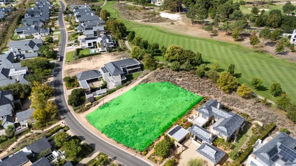 1 426 m² Land